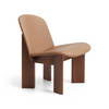 Chisel Lounge Chair fra Hay i valnøtt med skinn Sense Nougat.
