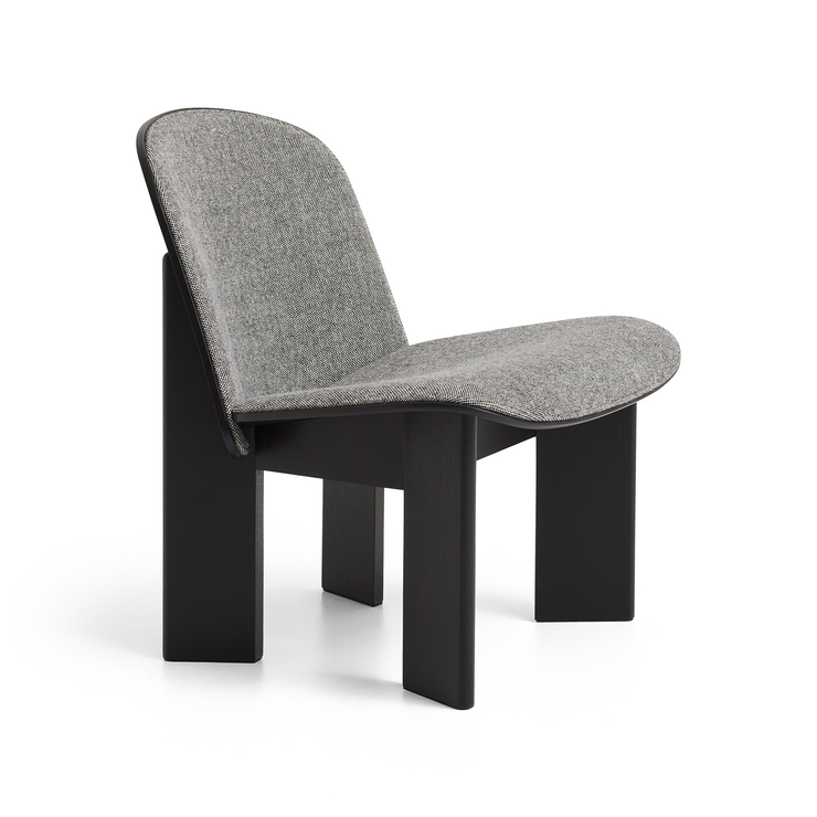 Chisel Lounge Chair fra Hay i eik i fargen Black med tekstil Hallingdal 166.