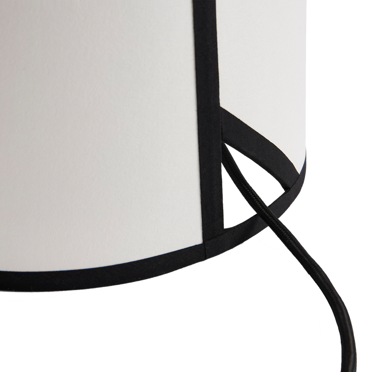 Bordlampe Ava Pyramid Table Lamp fra Hay.