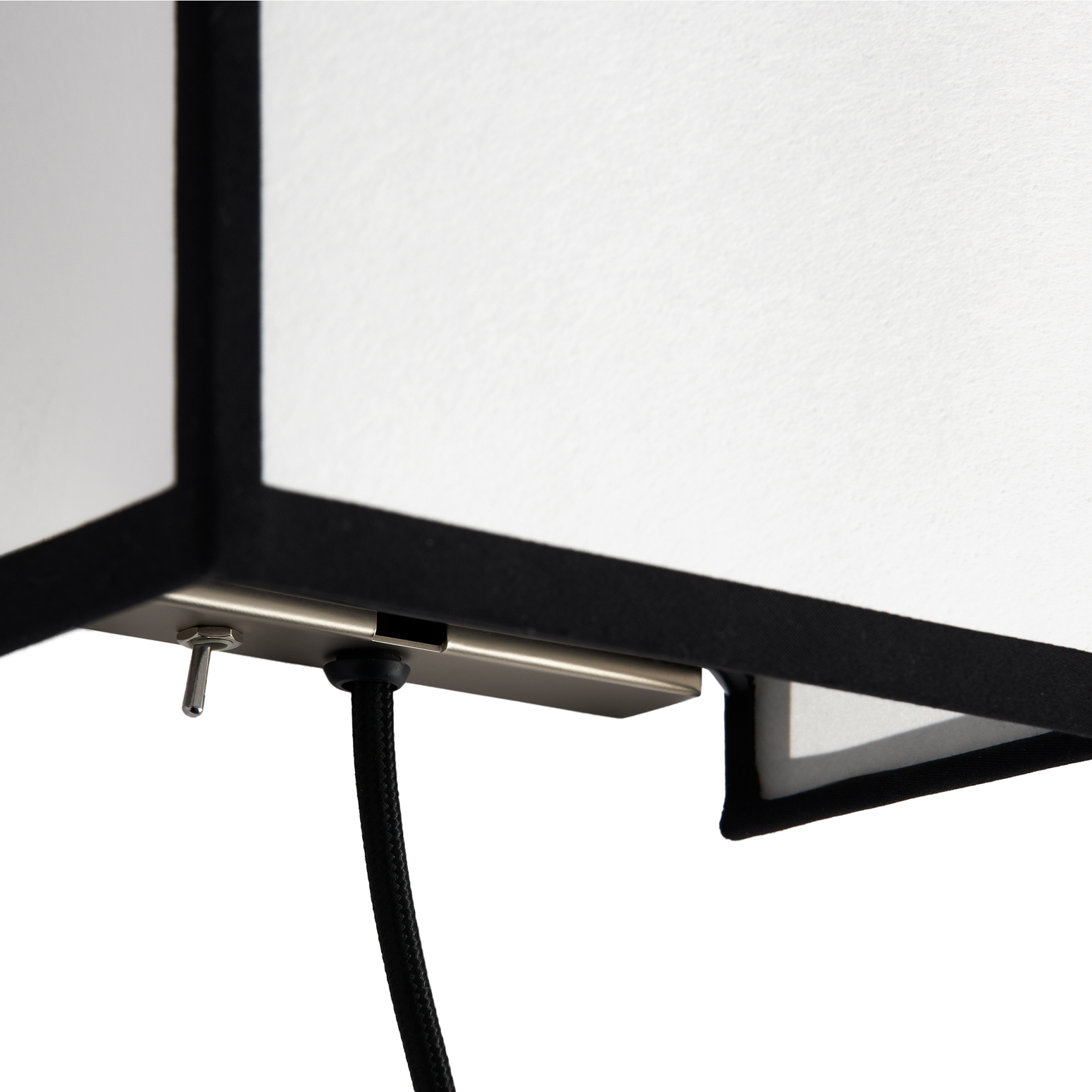 Vegglampe Ava Square Wall Lamp fra Hay.