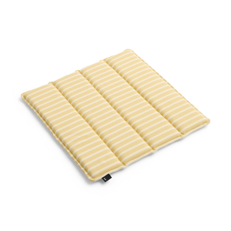 Gulstripet sittepute 40 x 40 / Yellow bold stripe fra Hay