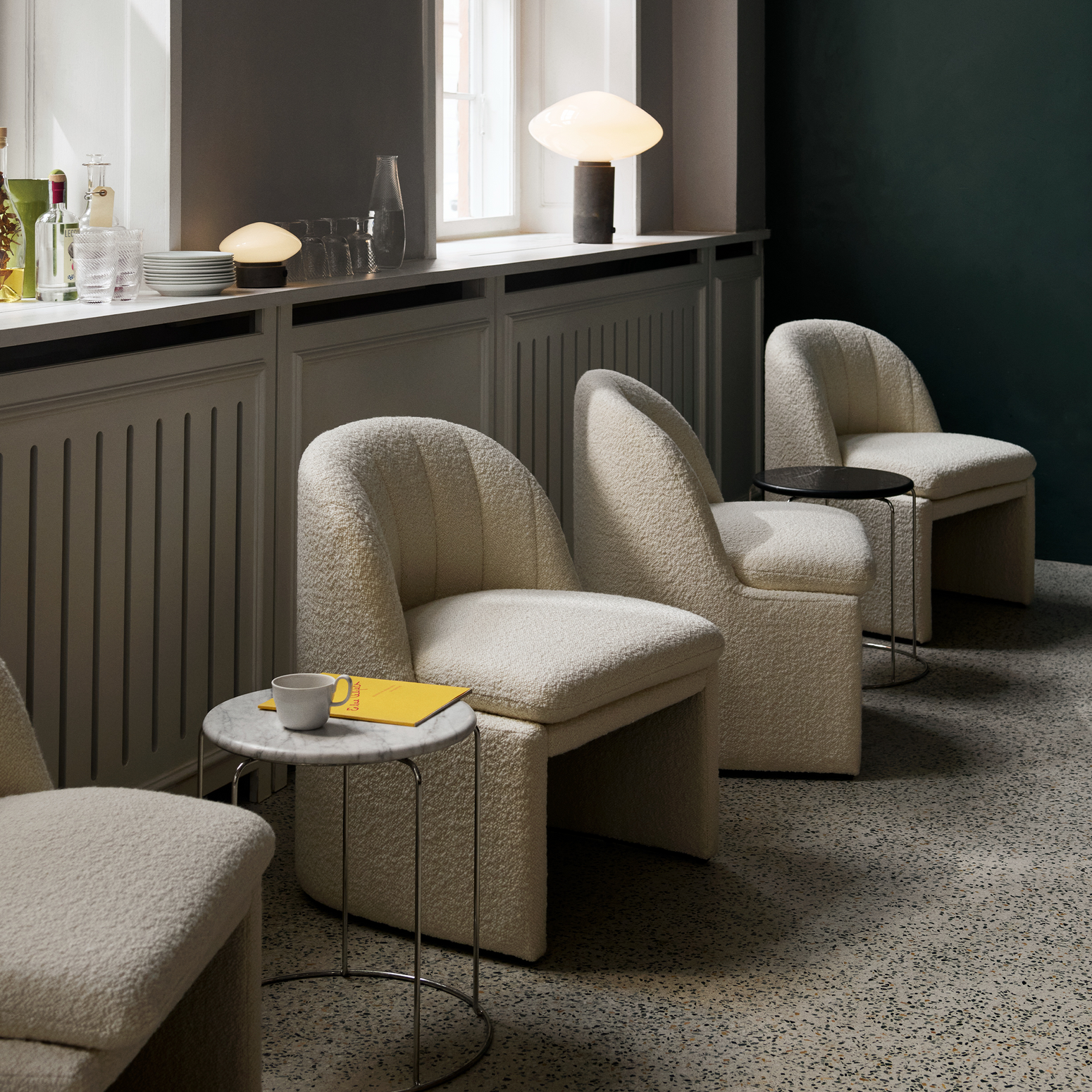 Lenestol Loafer SC107 Club Chair i fargen hvit (Barnum 24) fra &tradition.