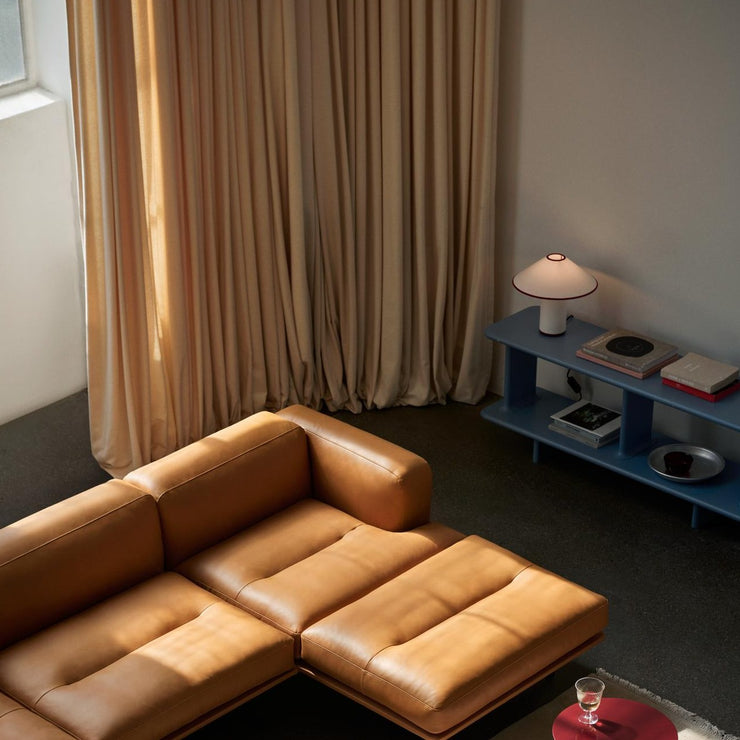 Hylle Archivo JH43 fra &Tradition i blått