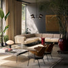 Sofaserien Inland fra &tradition, designet av norske Anderssen & Voll, er en stilren og superkomfortabel sofaserie med en tydelig karakter som sender nikk til både klassisk italiensk design og skandinavisk Mid Century Modern design. 