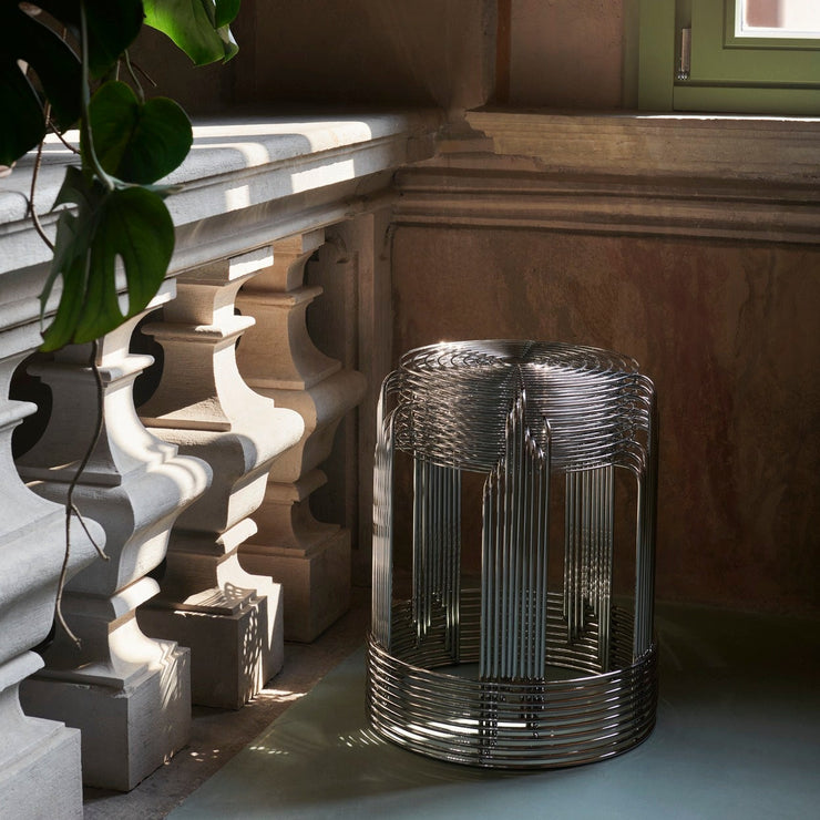 Krakkene Wire Stool VP11 fra &tradition kan stables!