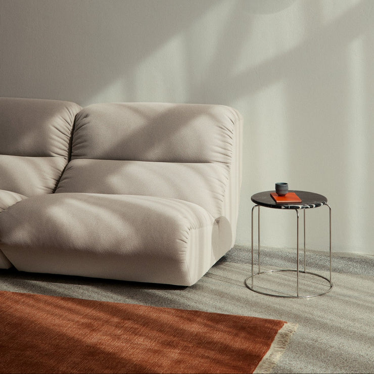 Sidebord Wire Stool VP11 fra &tradition med svart marmorplate