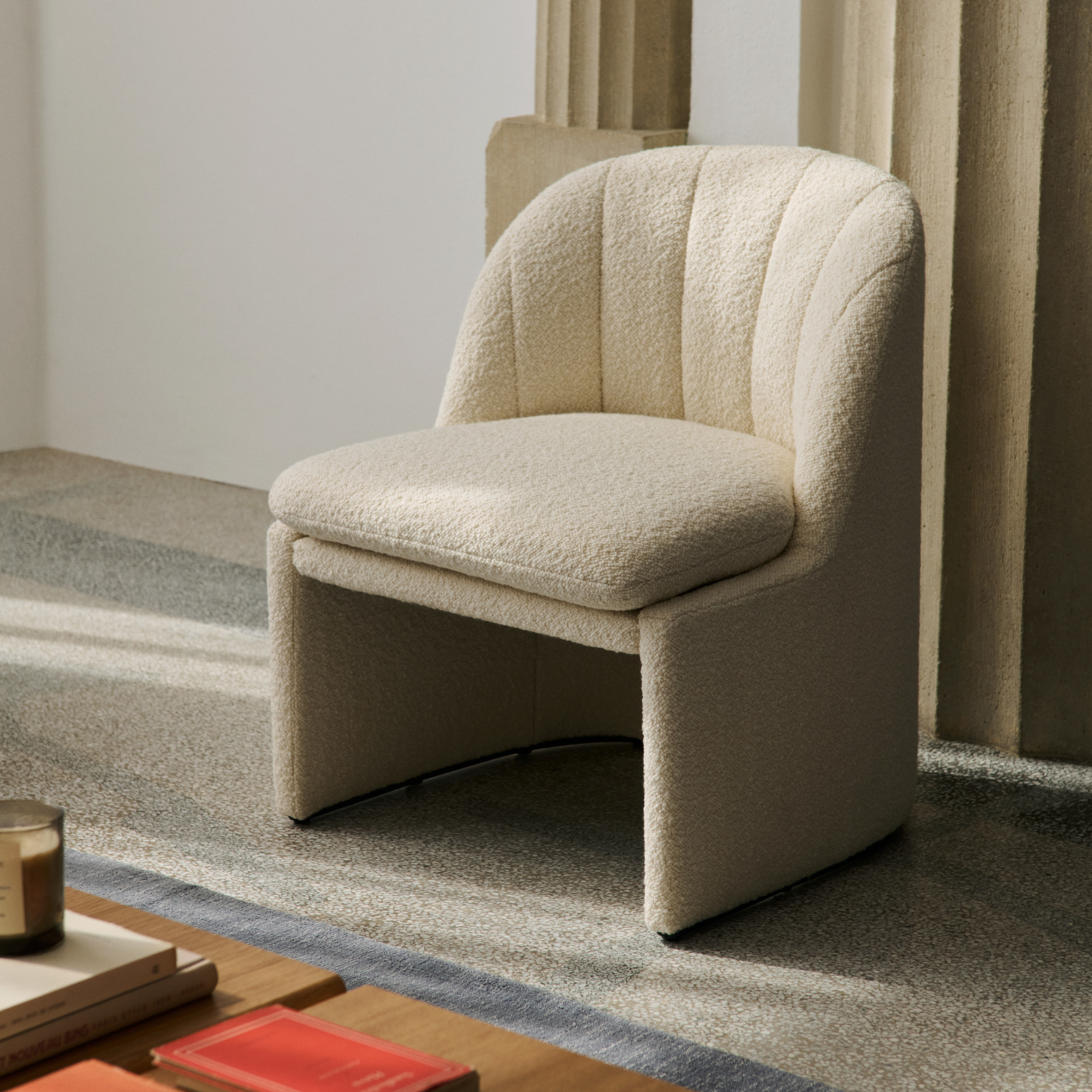 Lenestol Loafer SC107 Club Chair i fargen hvit (Barnum 24) fra &tradition.