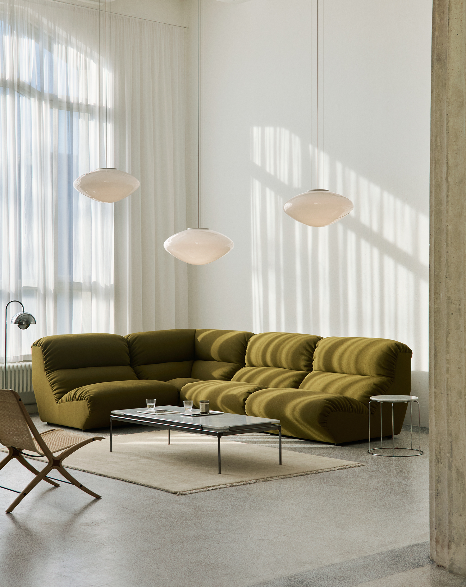 Modulsofa Hi Lo, konfigurasjon C (4 moduler) fargen khakigrønn (Mylla 0971) fra &tradition.