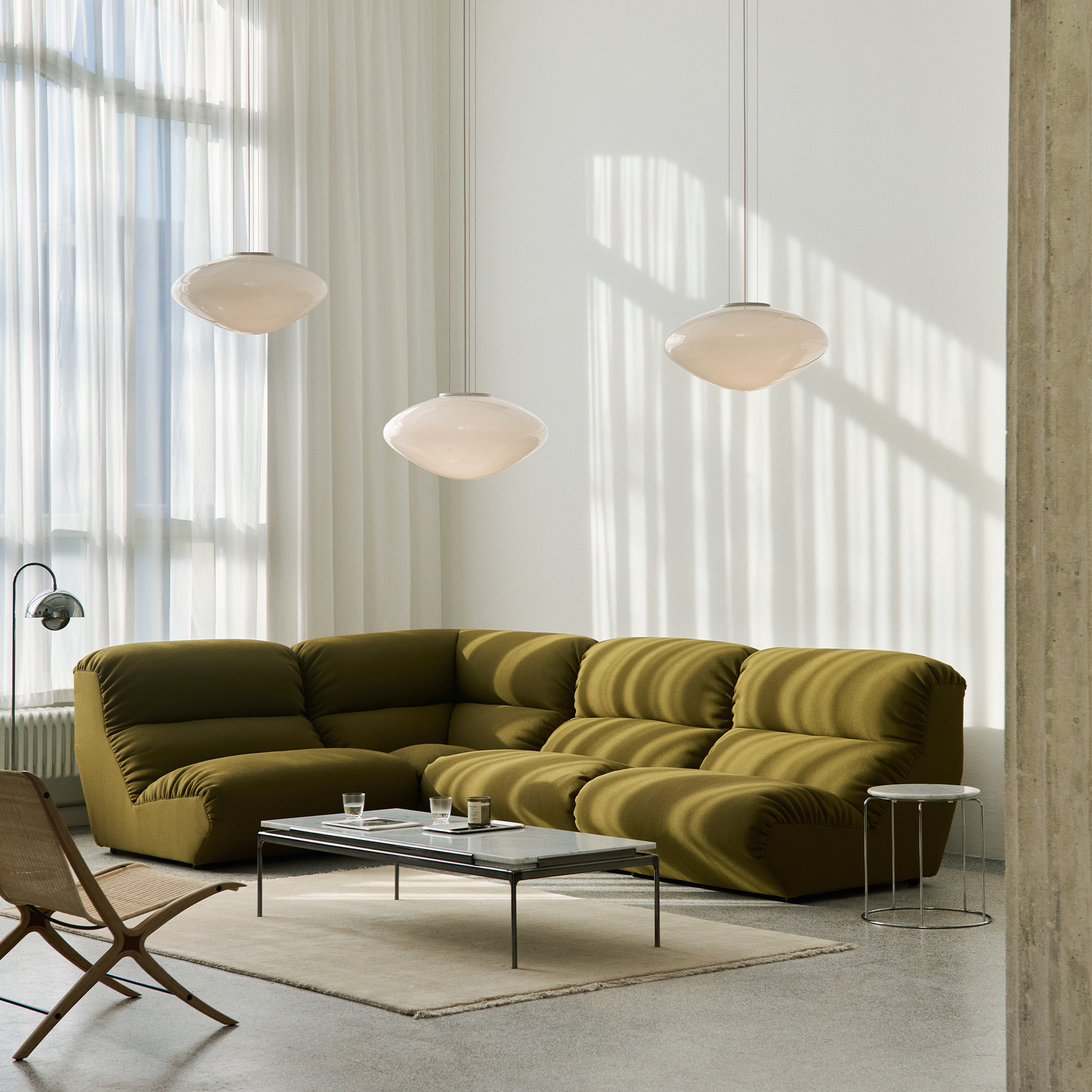 Modulsofa Hi Lo, konfigurasjon C (4 moduler) fargen khakigrønn (Mylla 0971) fra &tradition.