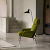 Lenestol Muno LN17 fra &tradition med ben i polert aluminium og stoffet Vidar 0956.