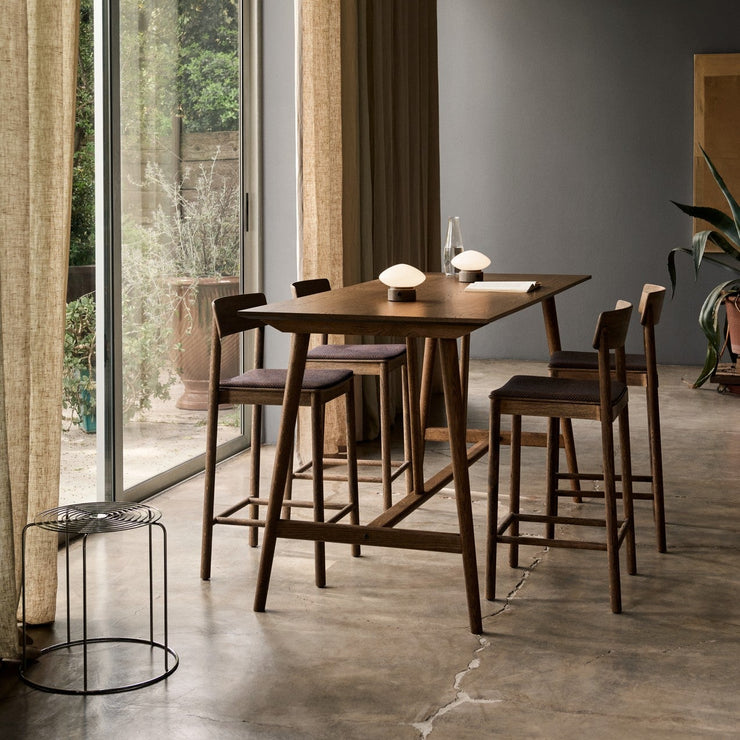 Barstolene Betty fra &tradition kan også bestilles med polstret sete. Ta kontakt for mer informasjon!