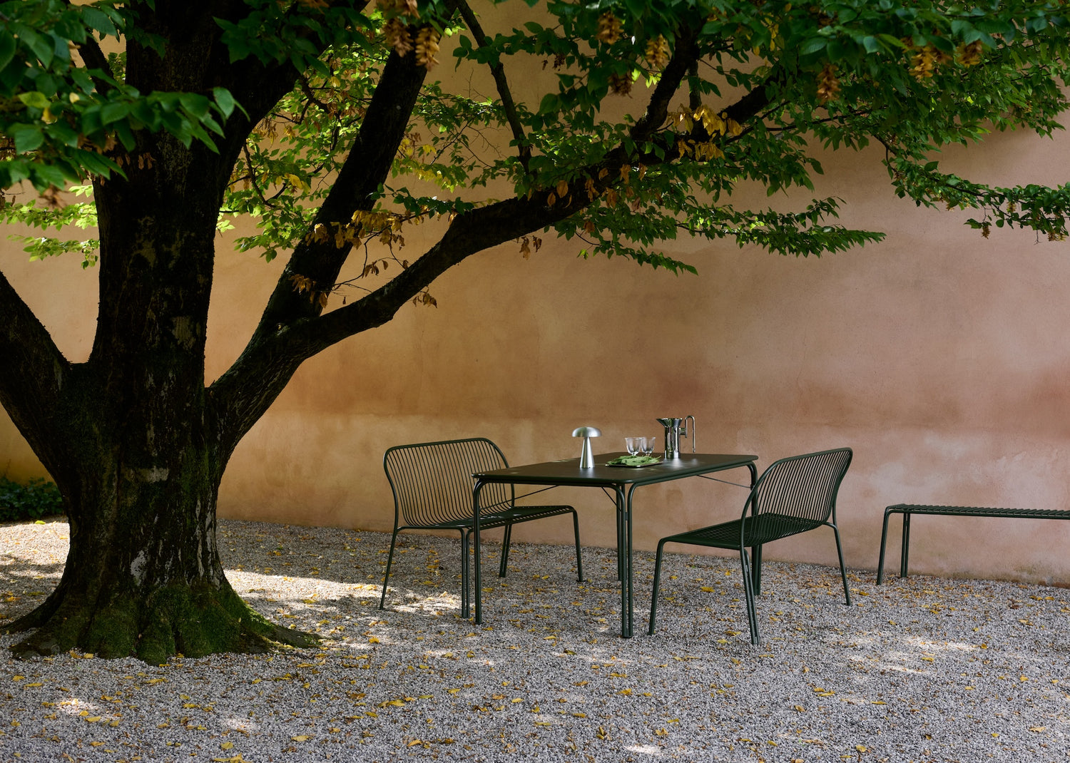 Grønne spisesofaer til uteplassen, Thorvald SC111 fra &tradition