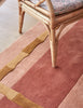 Fargepaletten og det karakteristiske uttrykket på teppene fra Layered passer perfekt for deg som er ute etter å tilføre litt liv og et spennende blikkfang av et teppe til stuen, soverommet eller spisestuen! Her i fargen Terracotta.