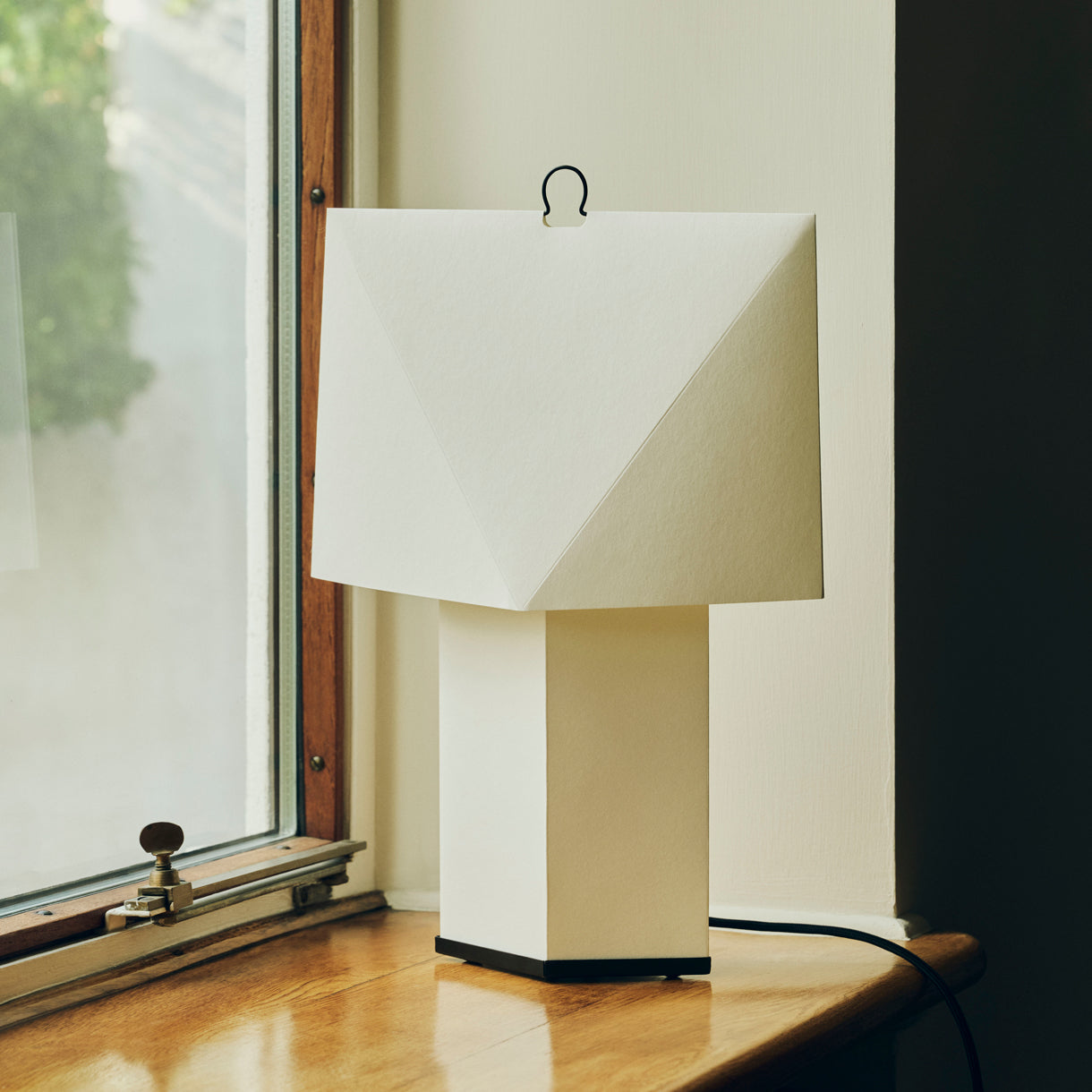 Aplat Table Lamp 660 