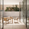 Spisebord BK15 Dining Table sammen med spisestoler BK10 Chair og loungstol BK11 Lounge Chair fra Carl Hansen & Søn.