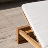Det finnes også en pute til solsengen BK14 Lounger fra Carl Hansen & Søn som kan bestilles.