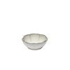 Et vakkert servise høyner matopplevelsen når du lager mat hjemme – og serien Inku fra Serax er akkurat passe rustikt – og akkurat passe elegant. Skål Inku fra Serax, Bowl Ribbed White L Ø13cm. Skålene kommer i pakker på 4 stk.