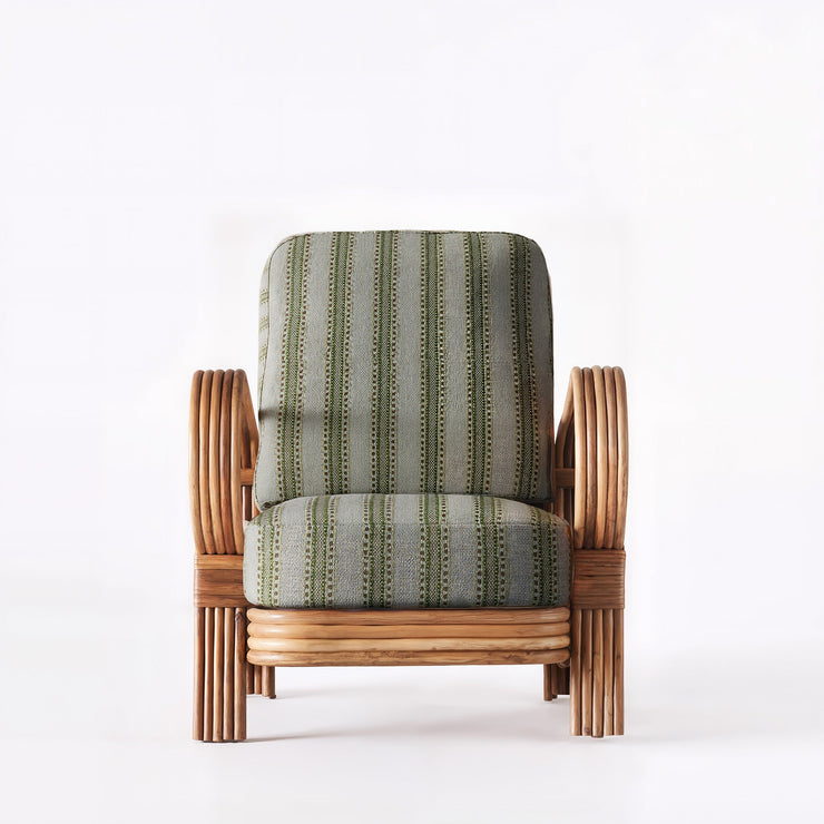 Lenestolen Bamboo Lounge Chair fra Dusty Deco med puter i grønt tekstil
