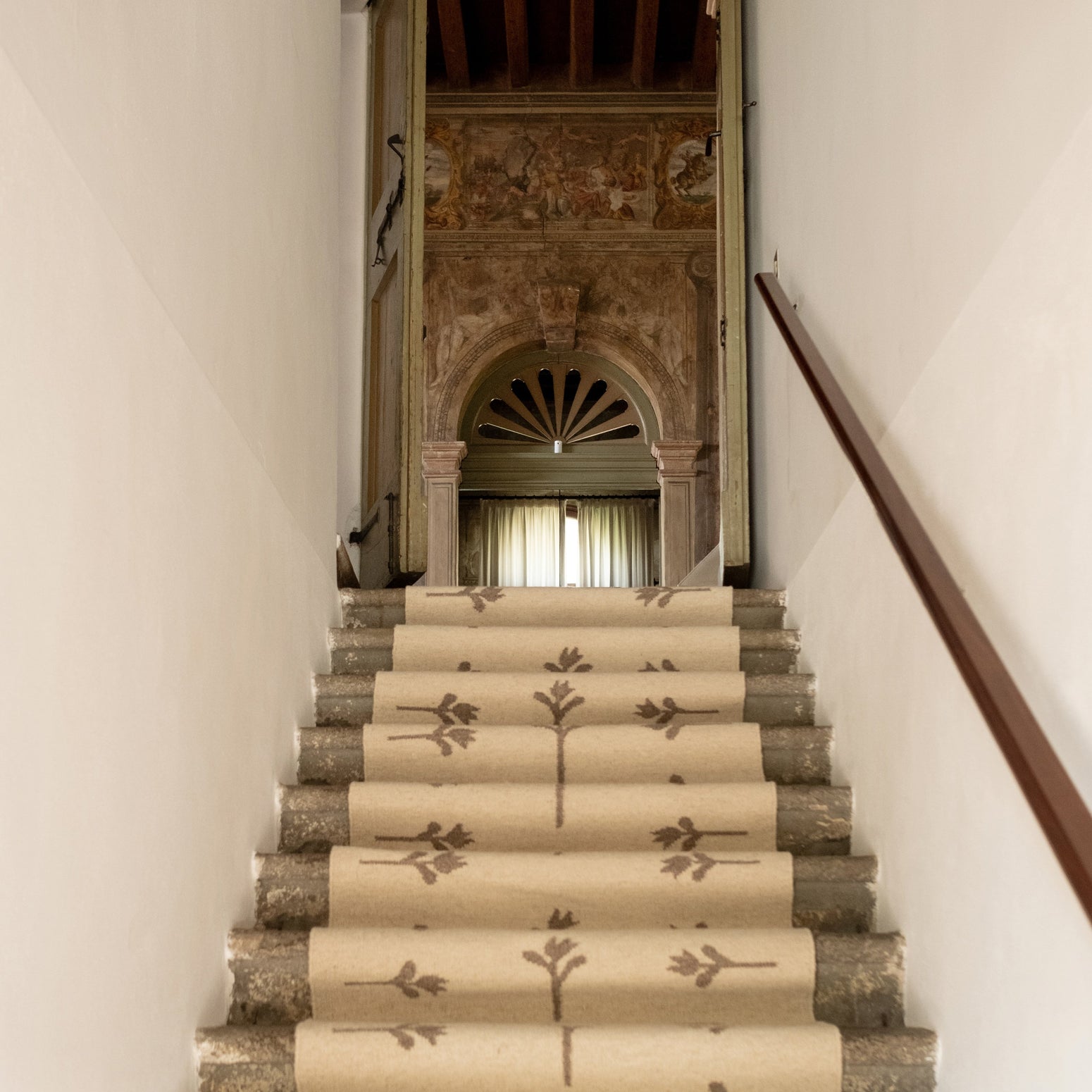 Løperen Colonnade no.08 fra Cappelen Dimyr