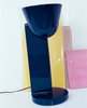 Bordlampen Céramique Up i fargen Blu Navy.