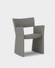 Spisestol Crown Armchair fra Massproductions i tekstilet Nori 7757/33 fra Romo Ruskin. 