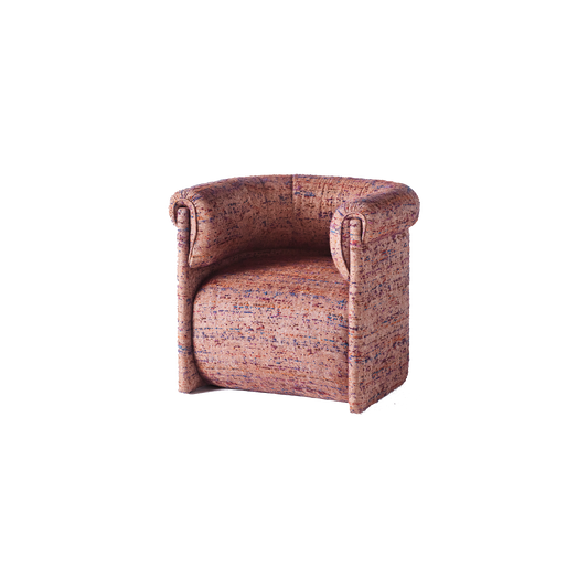 I kjent Dusty Deco ånd kommer lenestolen Decadent Lounge Chair i to fantastiske tekstilvarianter – velg mellom lilla sebramønstret jacquard eller rosamønstret bouclé. Denne vil skille seg ut i interiøret hjemme, enten du setter den i kontrast mot andre ensfargede møbler eller lar den stå i en miks med andre mønstrede møbler. 