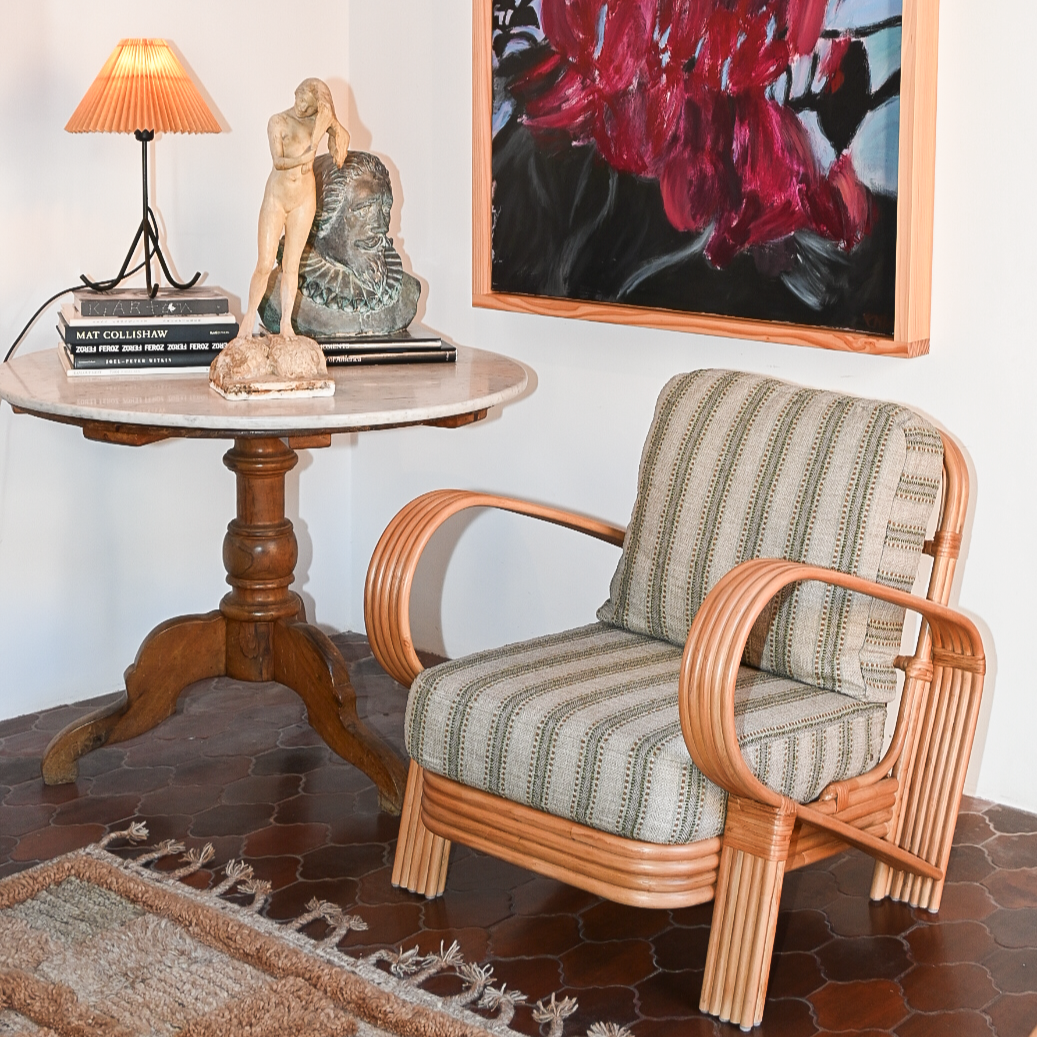 Lenestolen Bamboo Lounge Chair fra Dusty Deco med puter i grønt tekstil