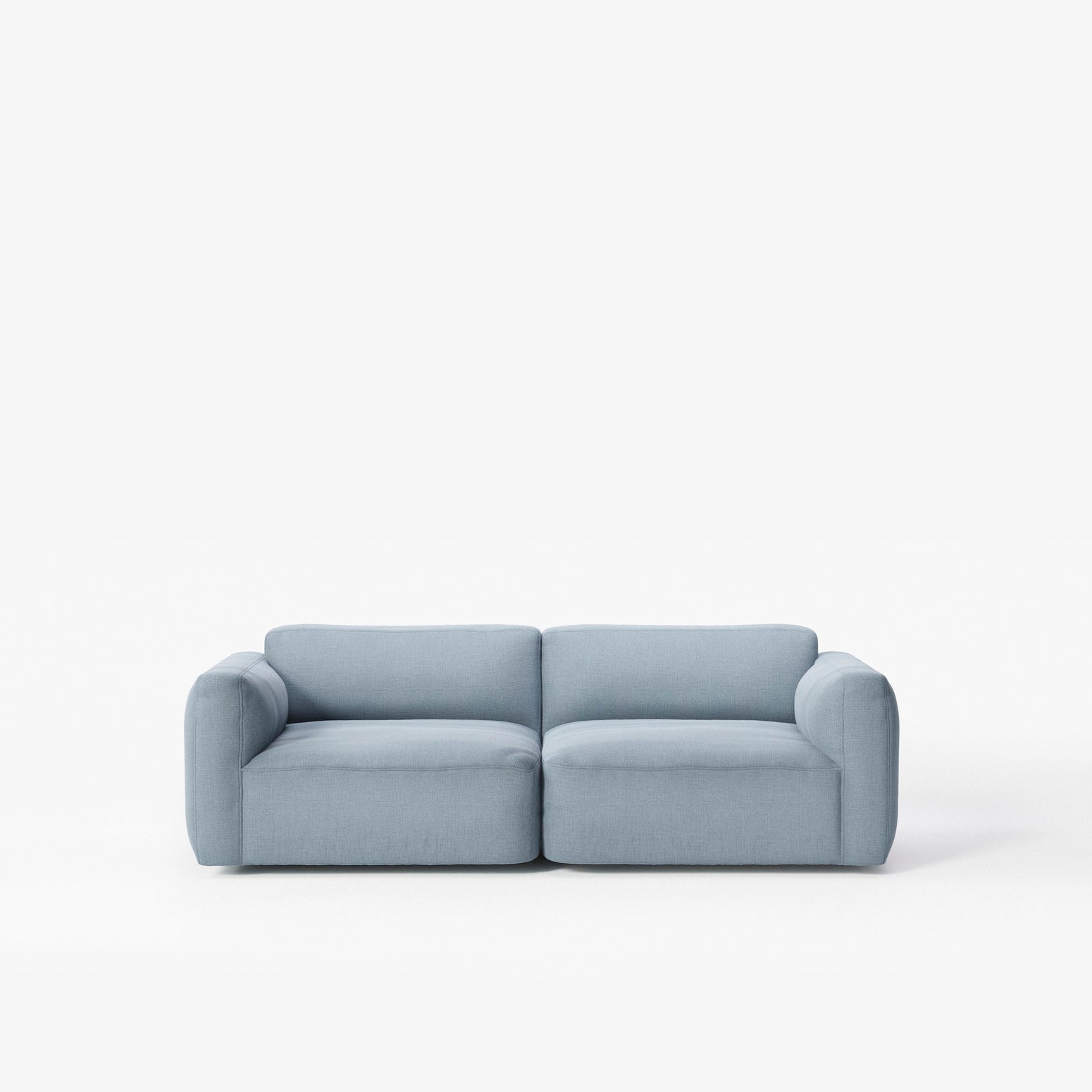 Sofa 2-seter Develius Mellow fra &tradition i tekstilet Cifrado 741 (prisgruppe 4). Denne har armlene med høyde 60 cm.