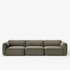 Sofa 3-seter Develius Mellow fra &tradition i tekstilet Barnum 08 (prisgruppe 2). Denne har armlene med høyde 60 cm.
