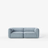 Sofa 3-seter Develius Mellow fra &tradition i tekstilet Cifrado 741 (prisgruppe 4). Denne har armlene med høyde 72 cm.