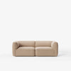 Sofa 2-seter Develius Mellow fra &tradition i tekstilet Karakorum 003 (prisgruppe 5). Denne har armlene med høyde 72 cm.