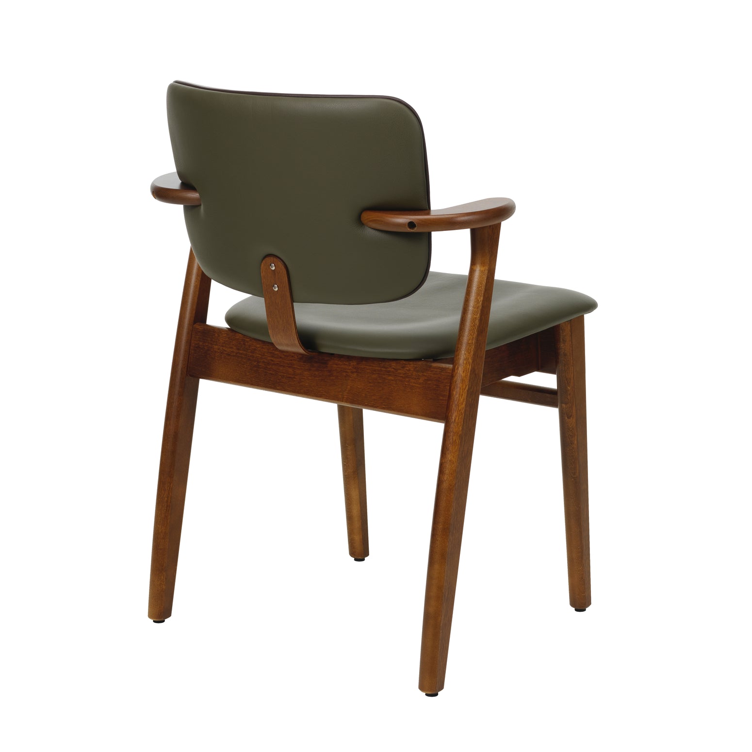 Stolen Domus Chair fra Artek i valnøttbeiset bjørk med grønt skinn og mørkebrun kantbise i skinn