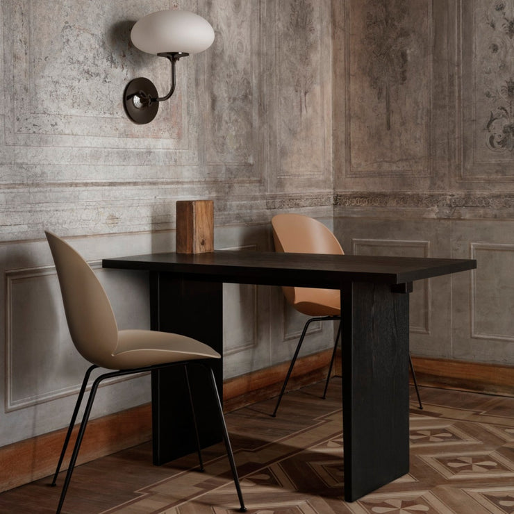 Space Copenhagen så på enkelheten og håndverket til antikke japanske møbler for inspirasjon da de designet kolleksjonen Private for Gubi. 