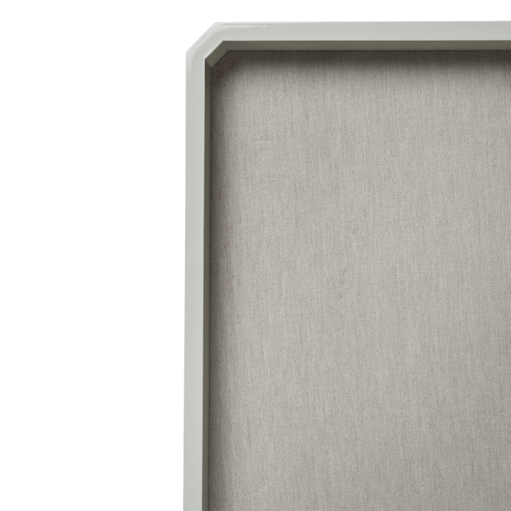 Oppslagstavle Nova Pinboard fra Ferm Living i grå (Light Celedon).