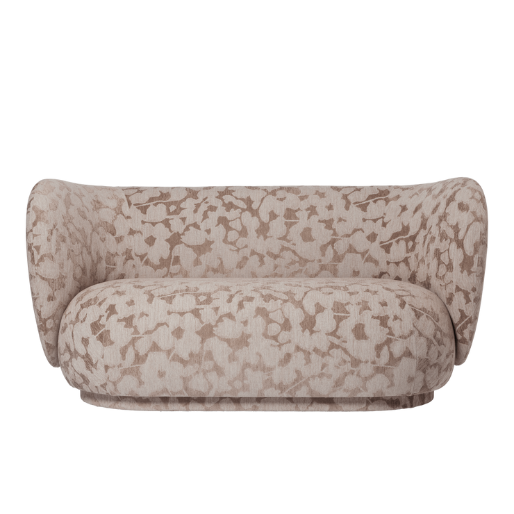Sofa Rico 2 seter fra Ferm Living i tekstilet  Cilla Taupe