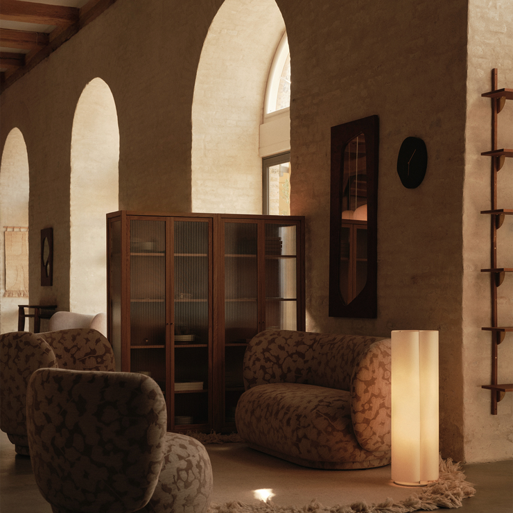 Speil Folia Mirror H135 cm fra Ferm Living i mørk burl (Dark Stained Burl).