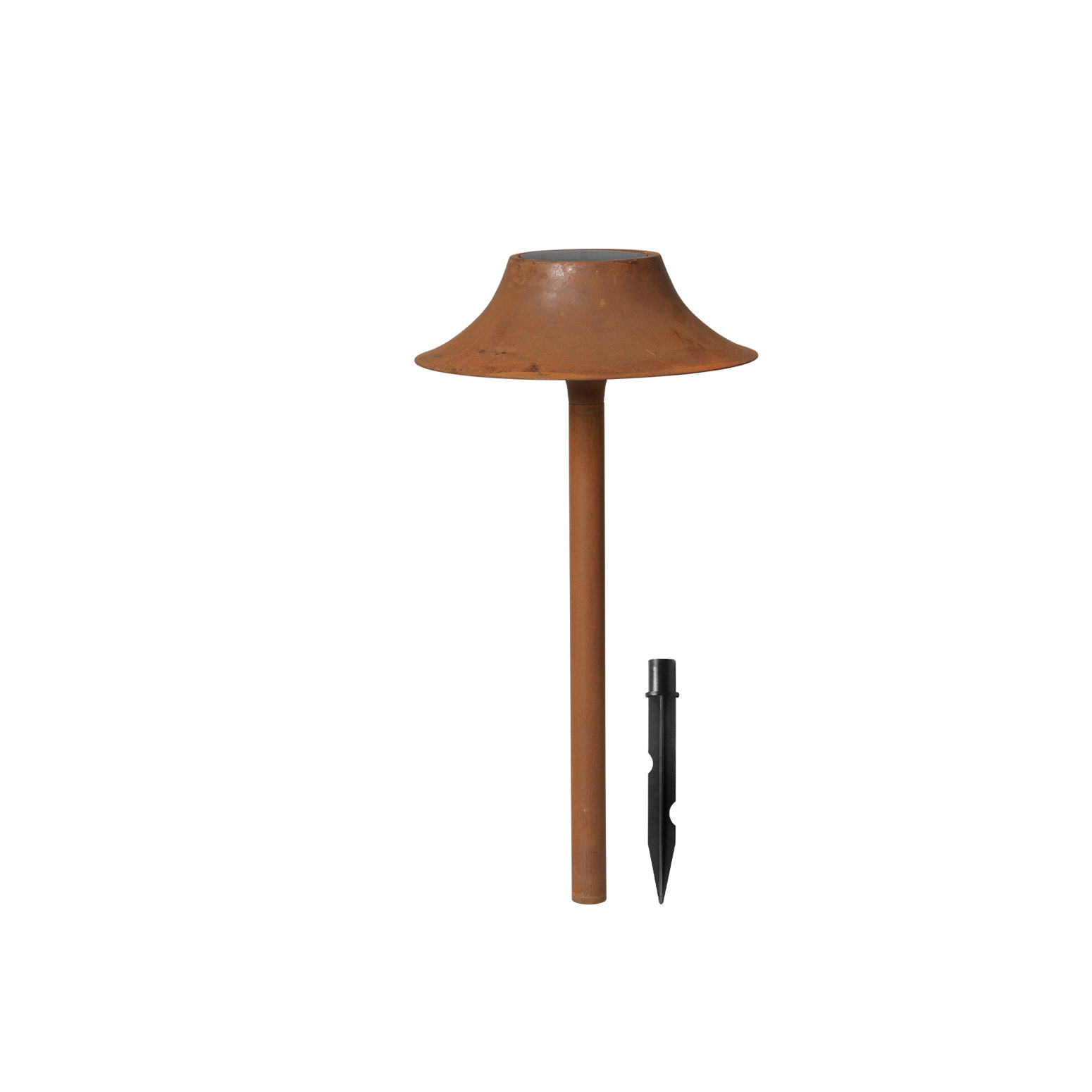 Lampen er robust og enkel å plassere i jord, grus eller bed