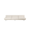 Sofaen Flaneur fra Gubi som 3-seter i tekstilet Limonta, White 15. Sofaen finnes som 2-seter, 3-seter og 2-seter med sjeselong, men kan bestilles i enda flere varianter og sammensetninger.