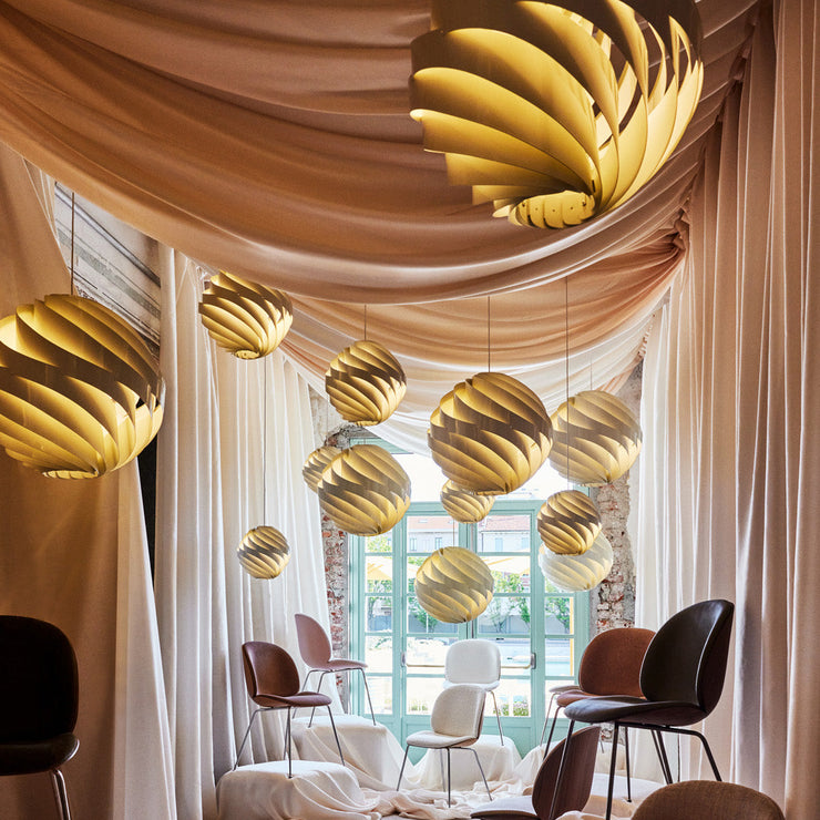Taklampen Turbo Pendant Lamp fra Gubi.