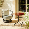 Gubis univers er fylt av glemte design-skatter som er relansert og moderne klassikere de har skapt i samarbeid med noen av verdens viktigste designere akkurat nå. Avbildet er lenestol Grace Outdoor Lounge Chair fra Gubi i sort pulverlakkert aluminium/Black.