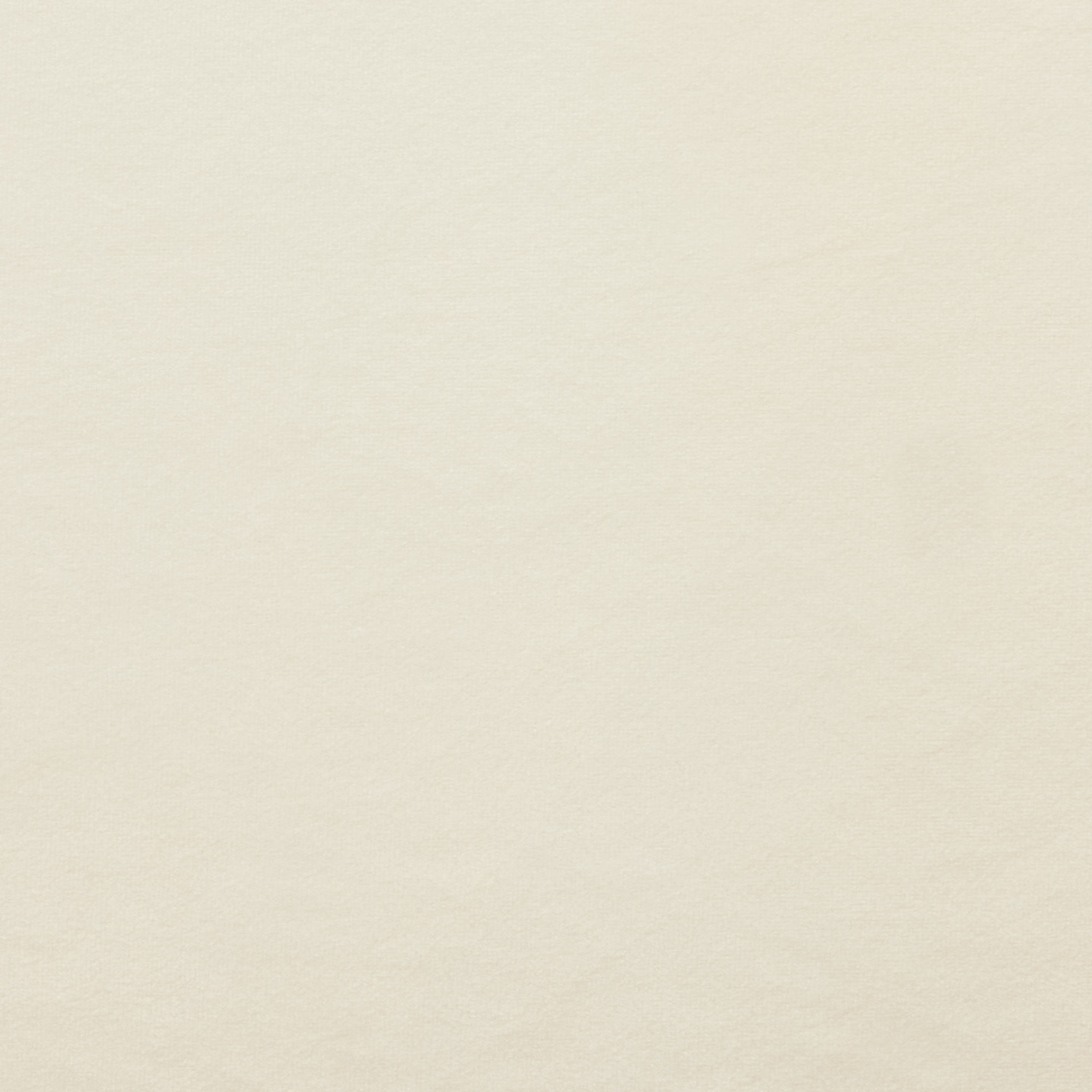 Benhvit velurgardin fra Gotain (Ivory)