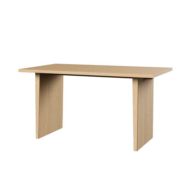 Skrivebordet Private Desk fra Gubi i lys eik.
