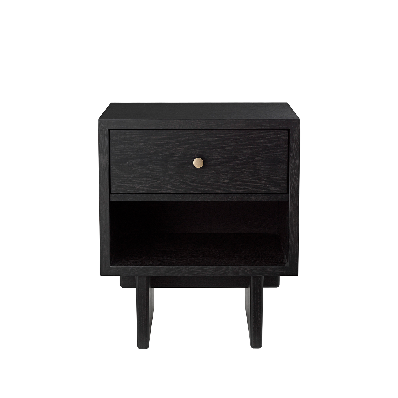 Sidebordet Private Side Table fra Gubi i brunsvart beiset eik.