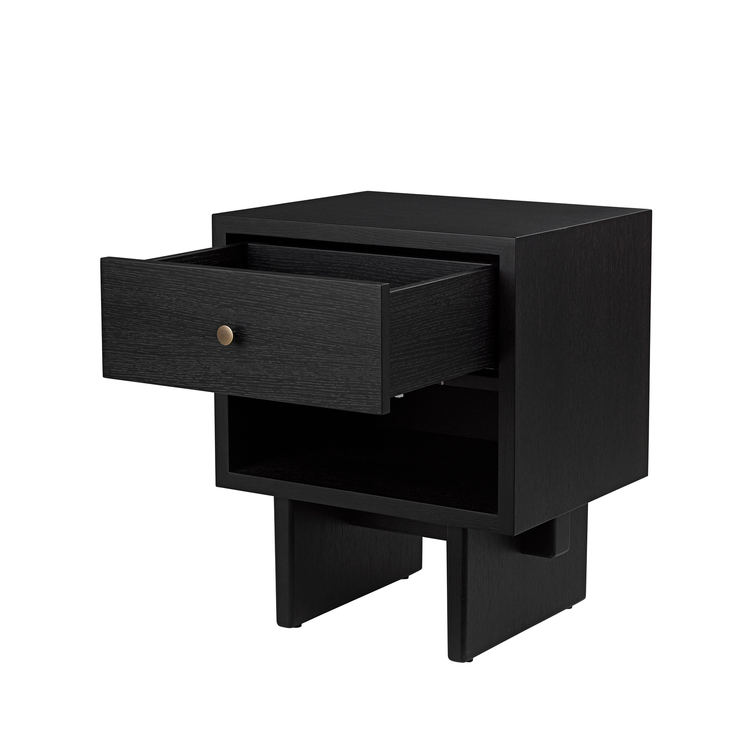Sidebordet Private Side Table fra Gubi i brunsvart beiset eik. Skuffen har soft-close-funksjon. Spesielt kjekt på soverommet om det brukes som et nattbord!