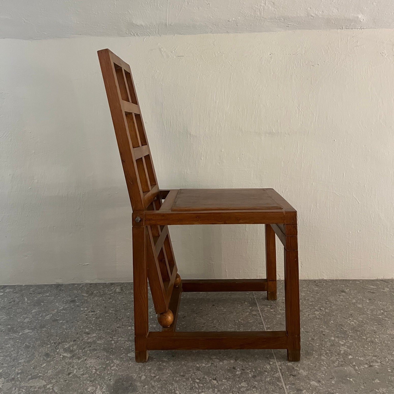 Vintage stol i tre fra Objektum Vintage