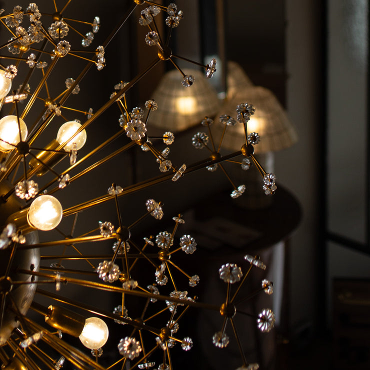 Vintage lysekrone Dandelion i messing med små blomster i Murano-glass