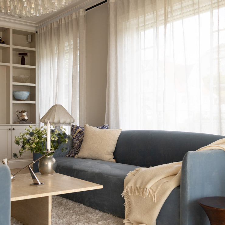 Shore 3-seter fra New Works i dueblå matt velur. 