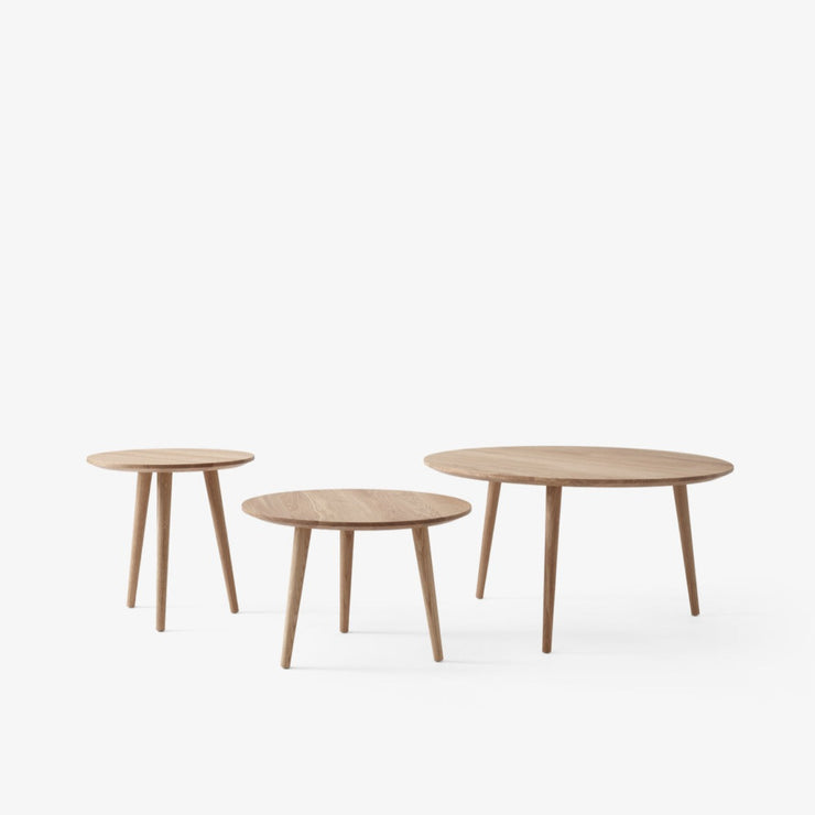 Sidebord og sofabord i serien InBetween fra &tradition.