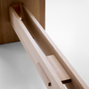Spisebordet Jeppe Utzon Table #2 fra dk3 har vakre sammenføyninger som fremhever treverkets vakre og naturlige struktur.