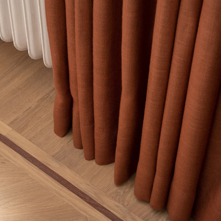 Mørkleggende lingardin fra Gotain i farge Terrakotta